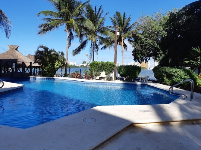 Piscine extérieure Hôtel Faranda Imperial Laguna Cancún Cancun