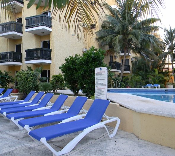 Terrasse solarium Hôtel Faranda Imperial Laguna Cancún Cancun